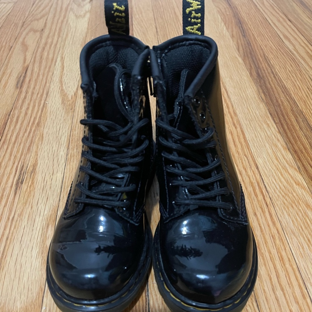 Dr. Martens Junior 1460 Patent Leather Boots, size 10